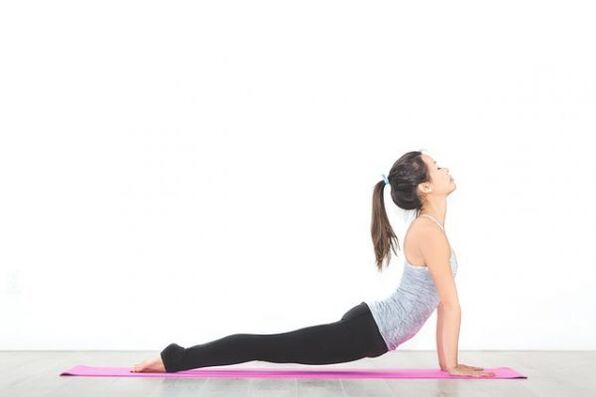 allungamento yoga per dimagrire